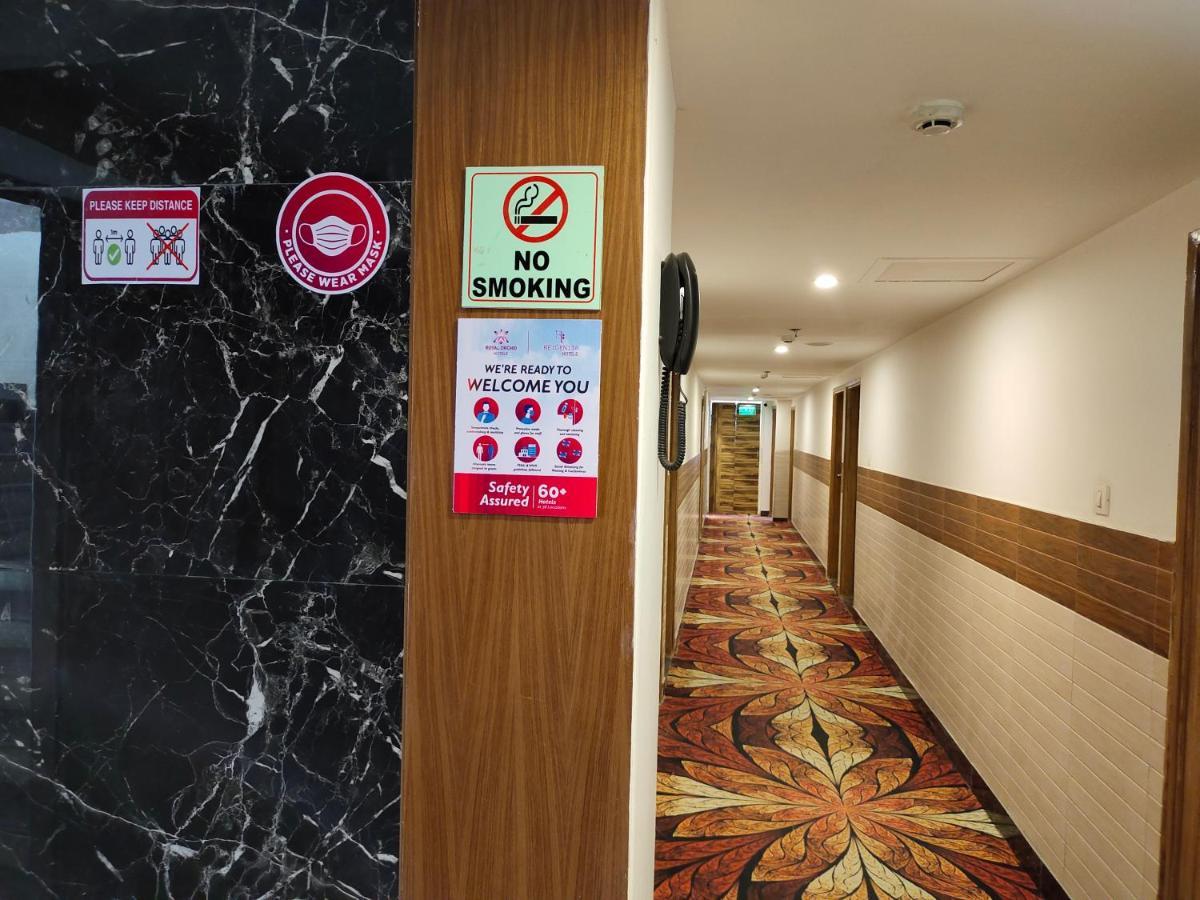Regenta Central Noida, Sector 49 Exterior photo
