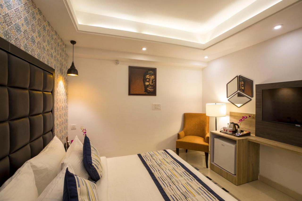 Regenta Central Noida, Sector 49 Exterior photo