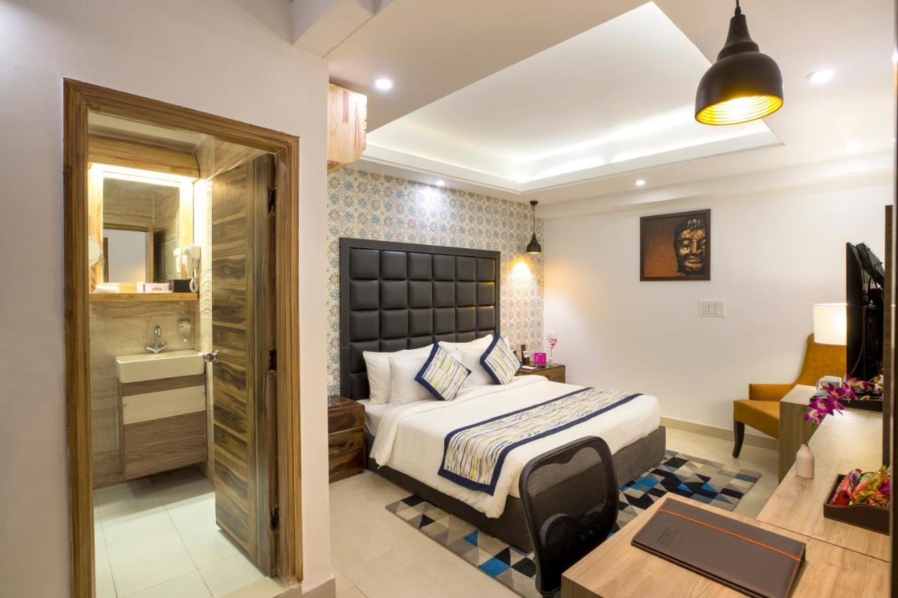 Regenta Central Noida, Sector 49 Exterior photo