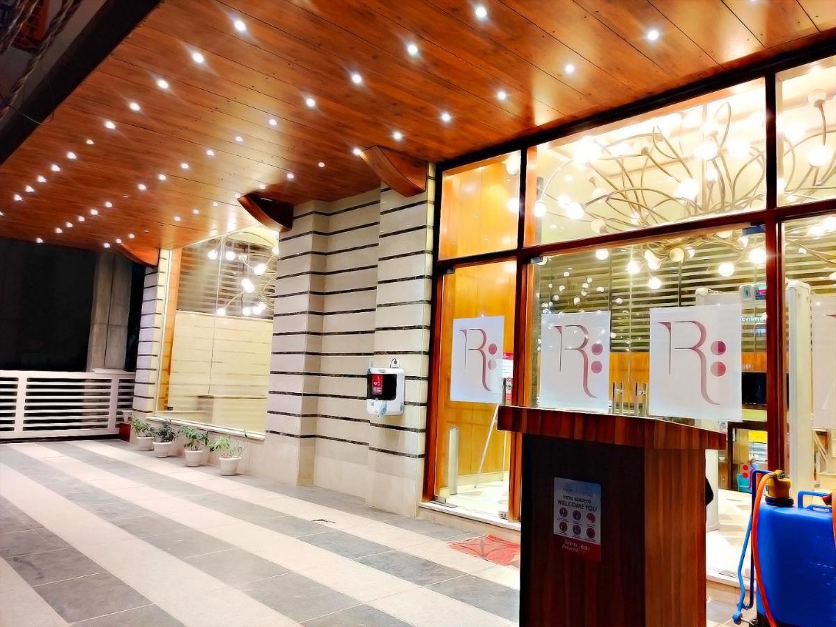 Regenta Central Noida, Sector 49 Exterior photo