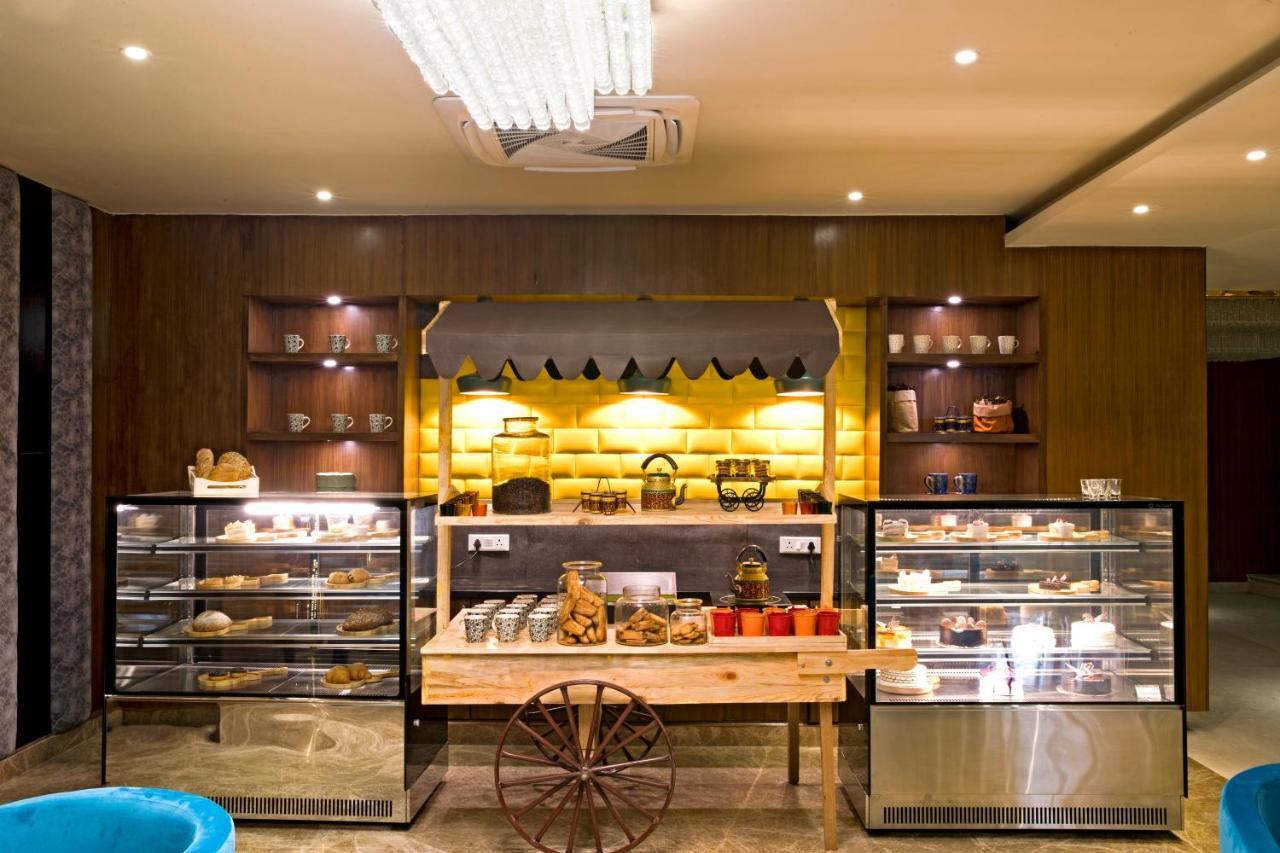 Regenta Central Noida, Sector 49 Exterior photo