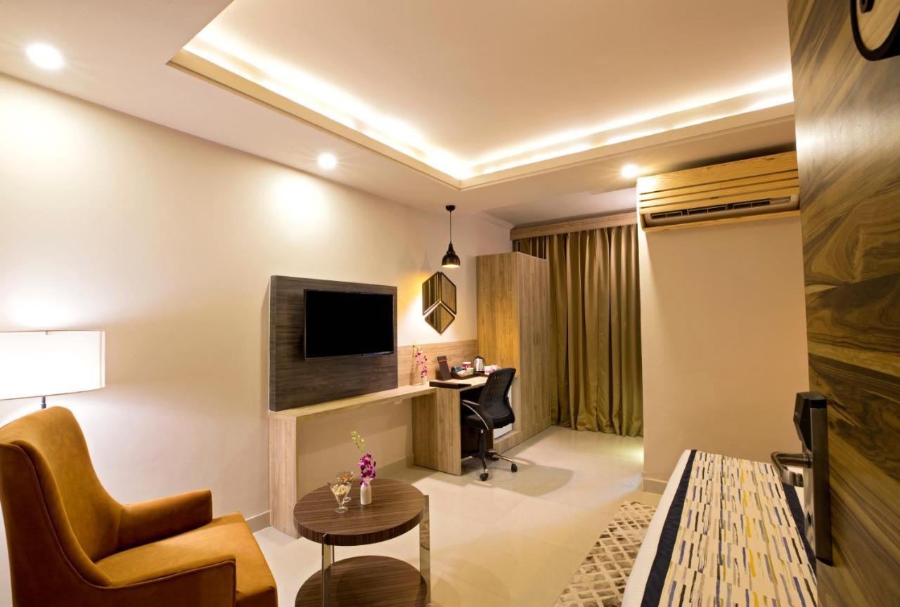 Regenta Central Noida, Sector 49 Exterior photo